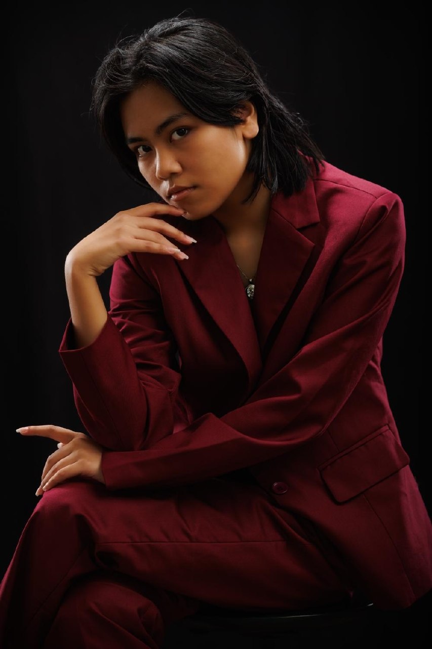 Dramatic portrait of Actor 1